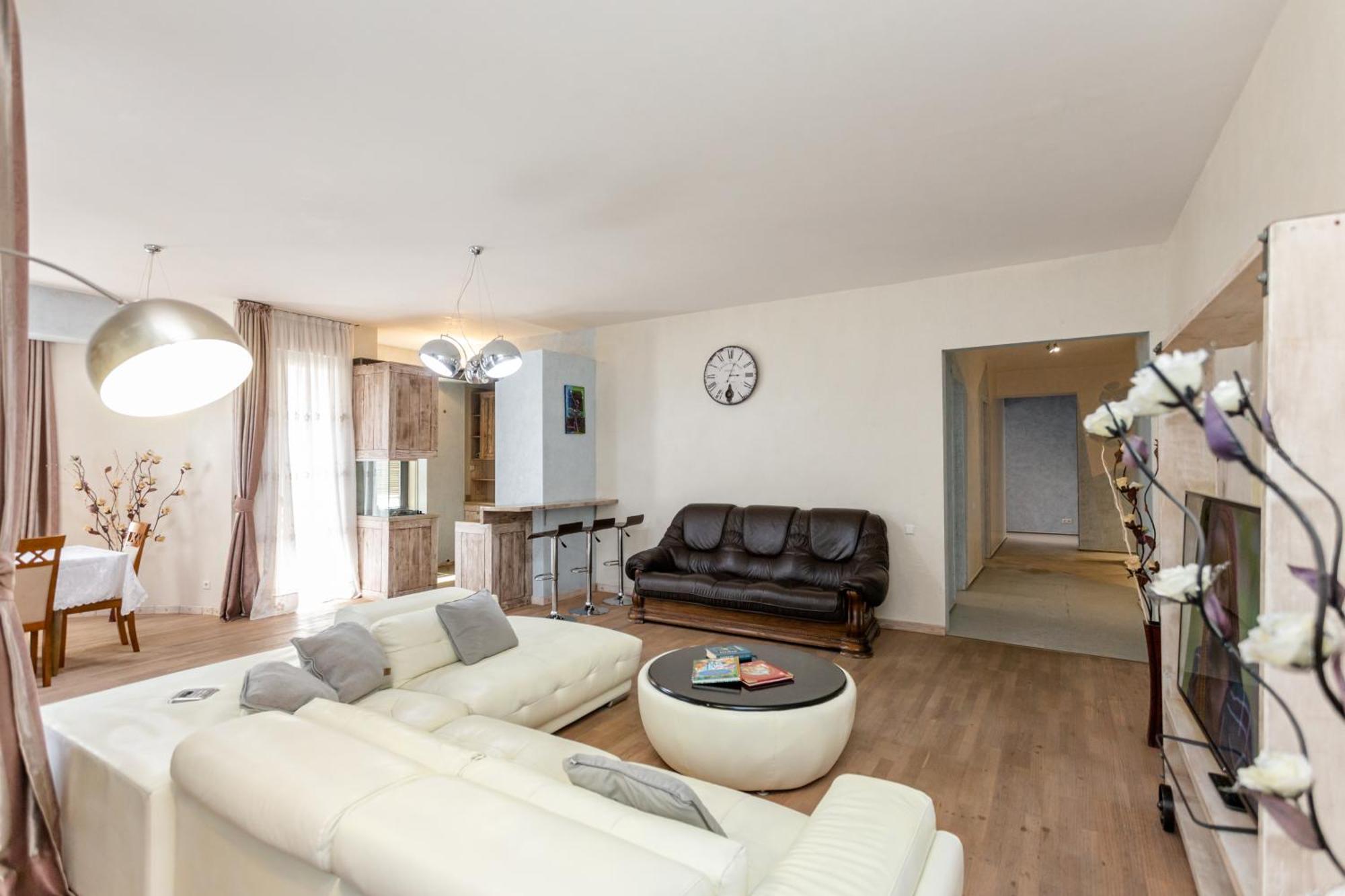 Serviced Apartment On Rustaveli Avenue 9 Tbilisi Ngoại thất bức ảnh