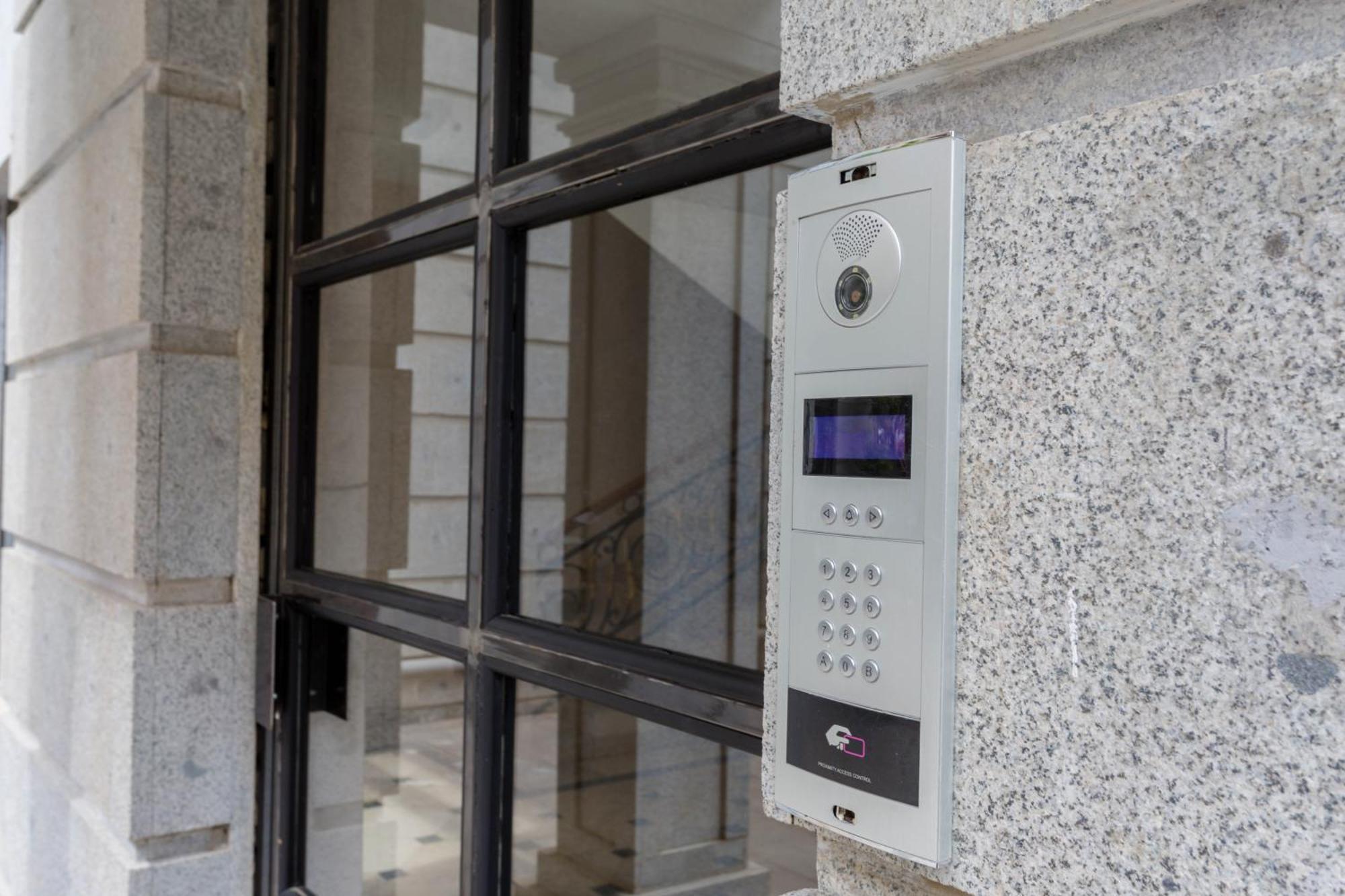 Serviced Apartment On Rustaveli Avenue 9 Tbilisi Ngoại thất bức ảnh