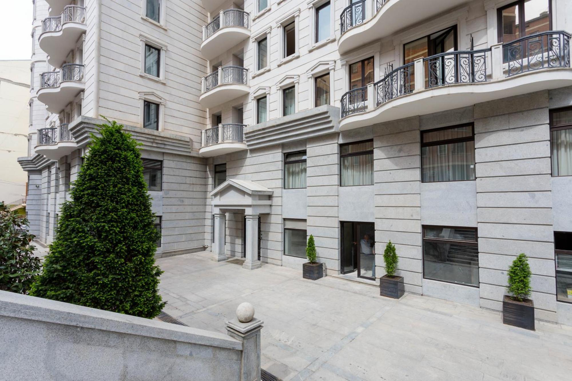 Serviced Apartment On Rustaveli Avenue 9 Tbilisi Ngoại thất bức ảnh